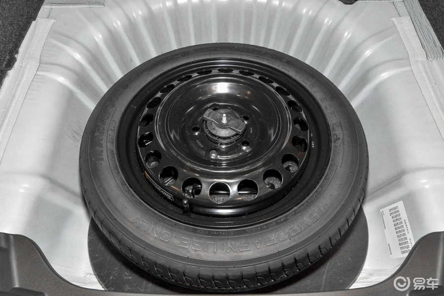 5t 双离合锐耀版备胎汽车图片-汽车图片大全】-易车网