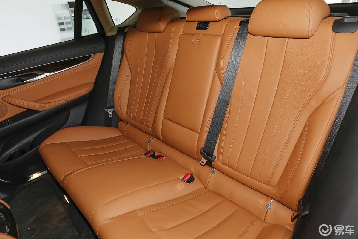 【宝马x62015款xdrive28i后排座椅汽车图片-汽车图片大全】-易车