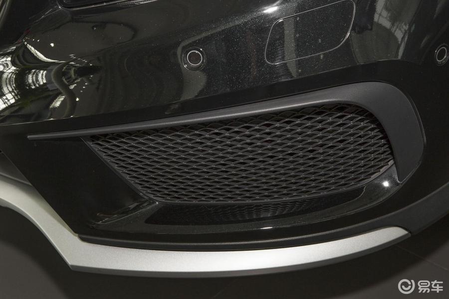 【奔驰gla级amg2015款gla 45 amg 4matic雾灯汽车图片-汽车图片大全】