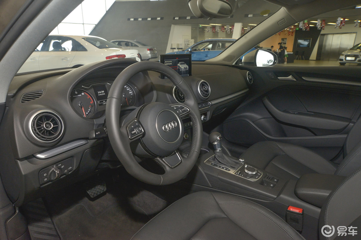 【奥迪a32016款limousine 40tfsi 风尚型内饰汽车图片-汽车图片大全】