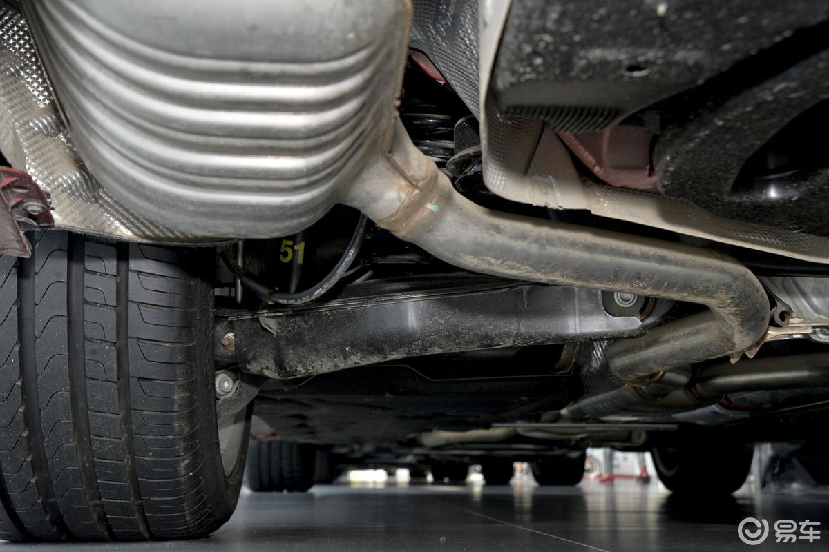 【奔驰e级2015款e 320 l 运动轿车后悬挂汽车图片-汽车图片大全】