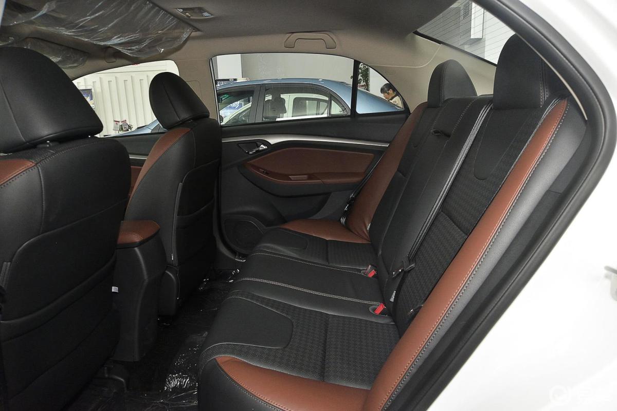 【比亚迪g52015款1.