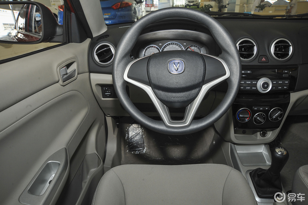 4l 手动 温馨版内饰全景正拍汽车图片-汽车图片大全】-易车网
