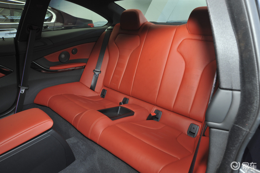 宝马m4(进口) 后排座椅图