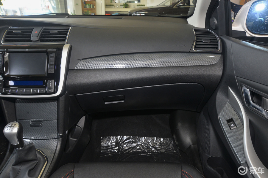 【众泰z3002016款1.