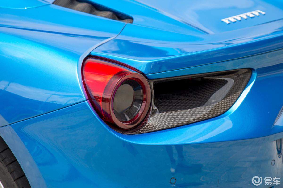 【法拉利4882015款3.