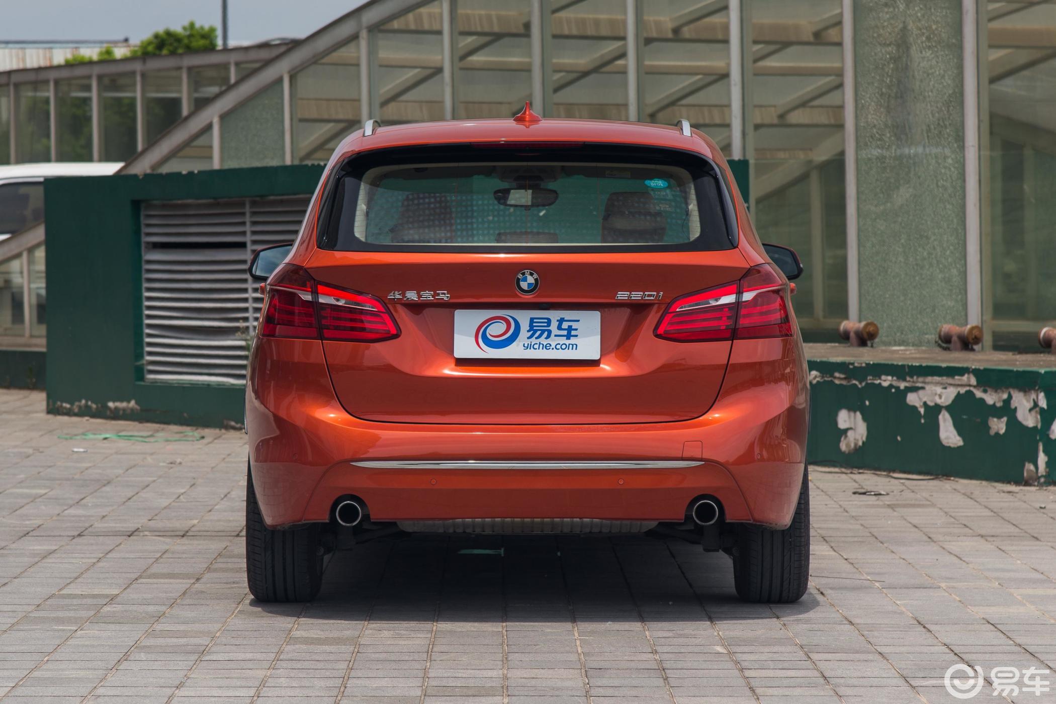 华晨宝马  宝马2系旅行车  2016款  2018款  2016款  220i 豪华设计