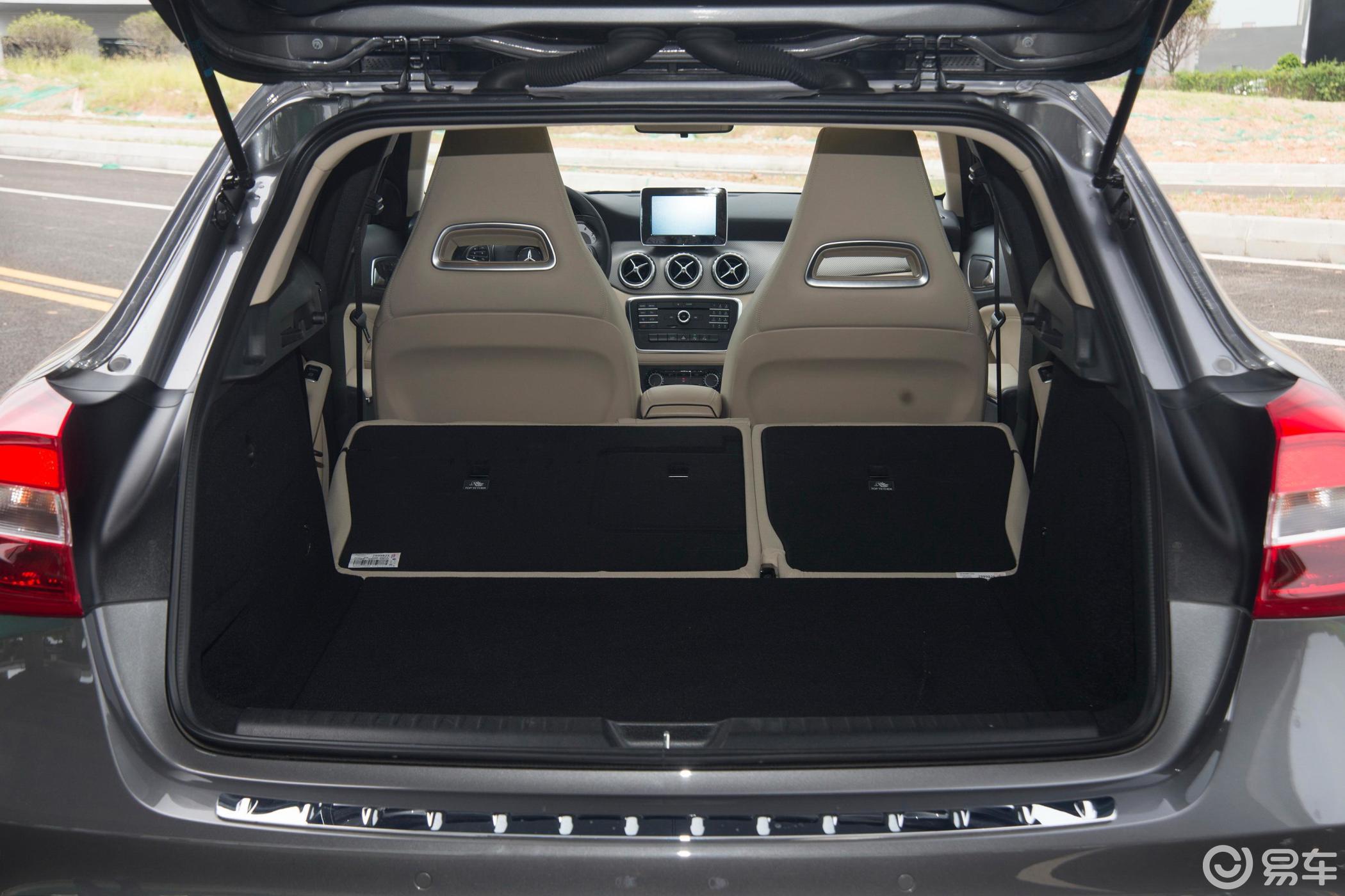 【奔驰gla2016款gla 200 动感版空间汽车图片-汽车图片大全】-易车