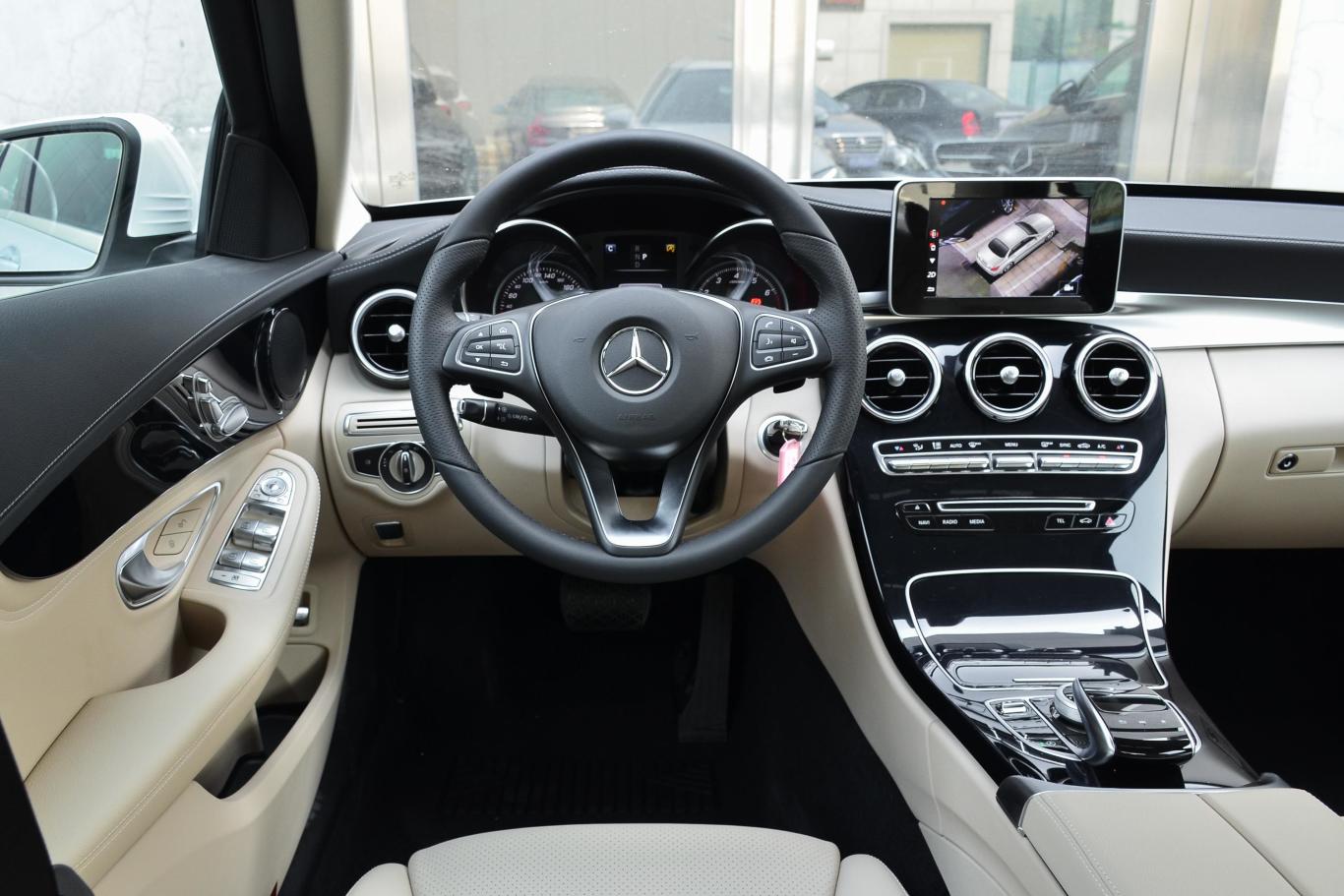 【奔驰c级改款 c 180 l 动感版 运动轿车驾驶位区域图片-汽车图片大全