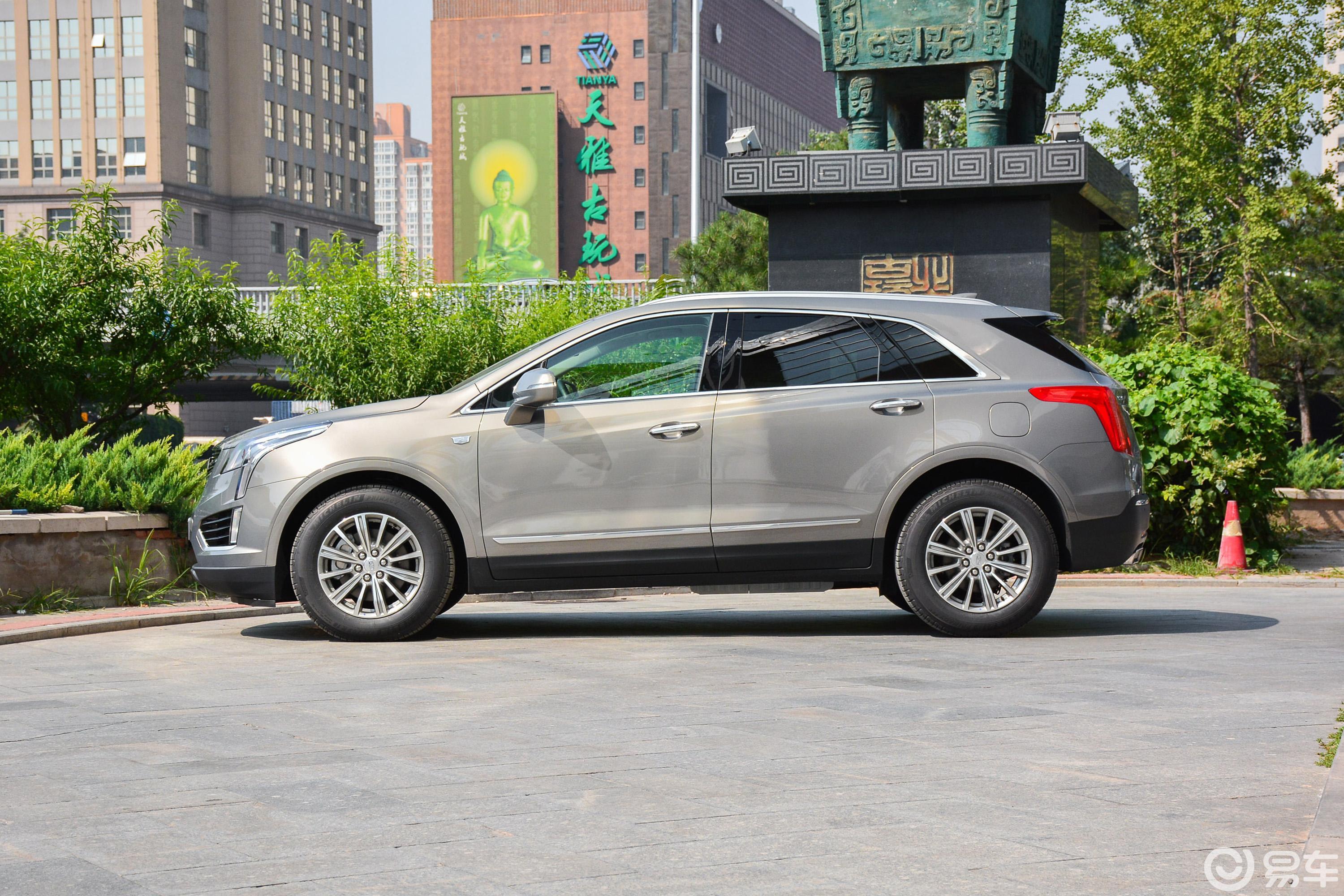 【凯迪拉克xt52018款25t 两驱 豪华型正侧车头向左水平汽车图片-汽车