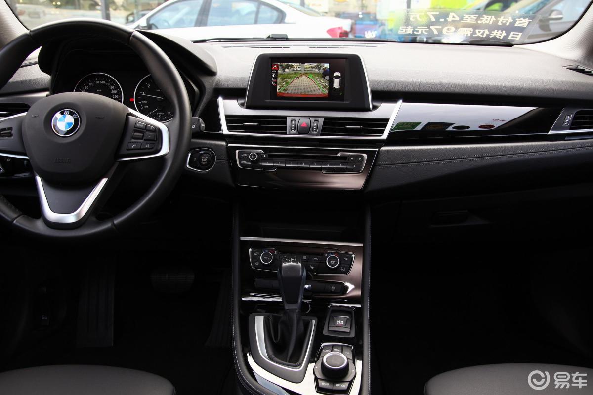 【宝马2系旅行车2016款218i 运动设计套装中控台整体汽车图片-汽车
