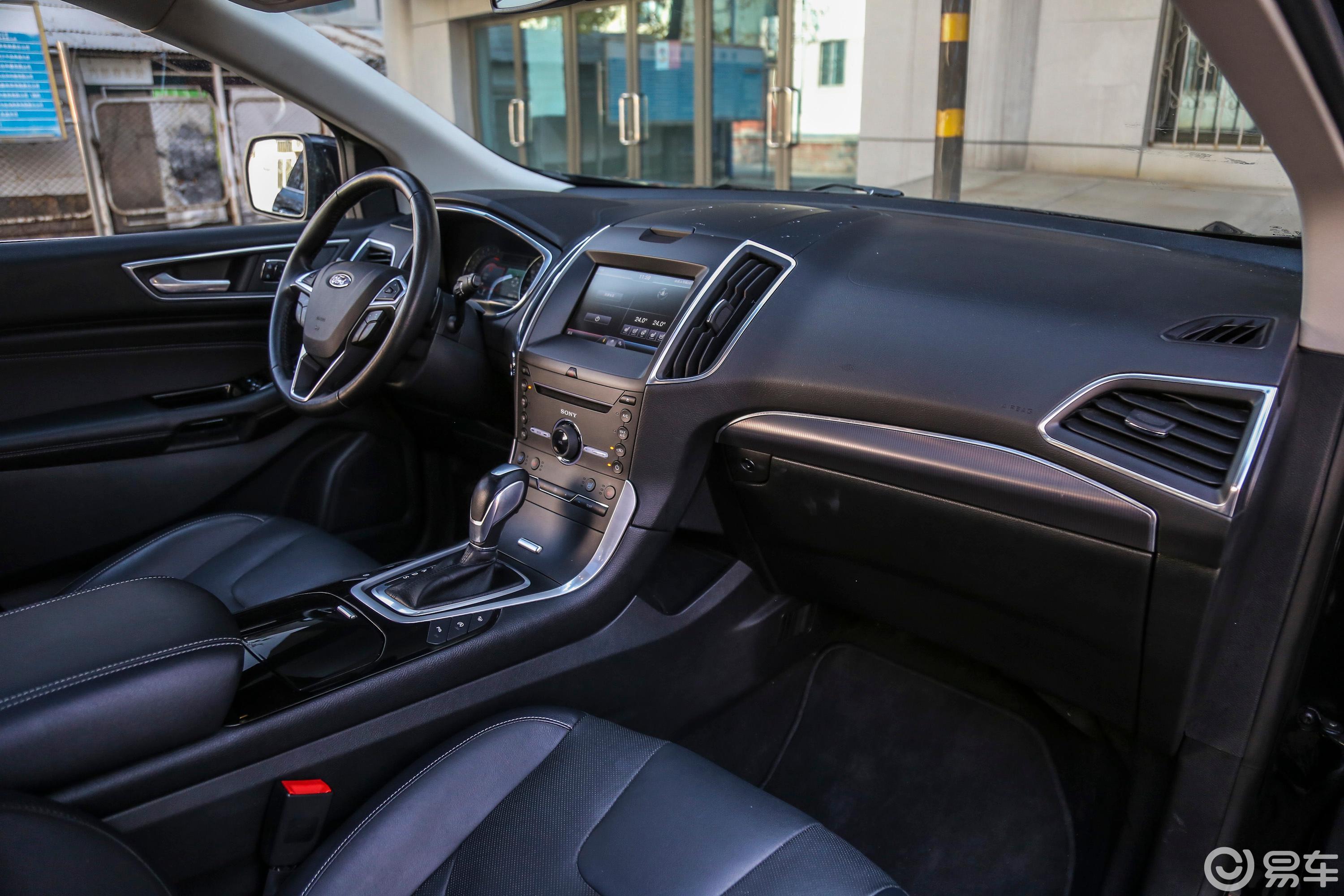 【锐界2018款ecoboost 245 四驱 尊锐版 7座内饰全景副驾驶员方向汽车