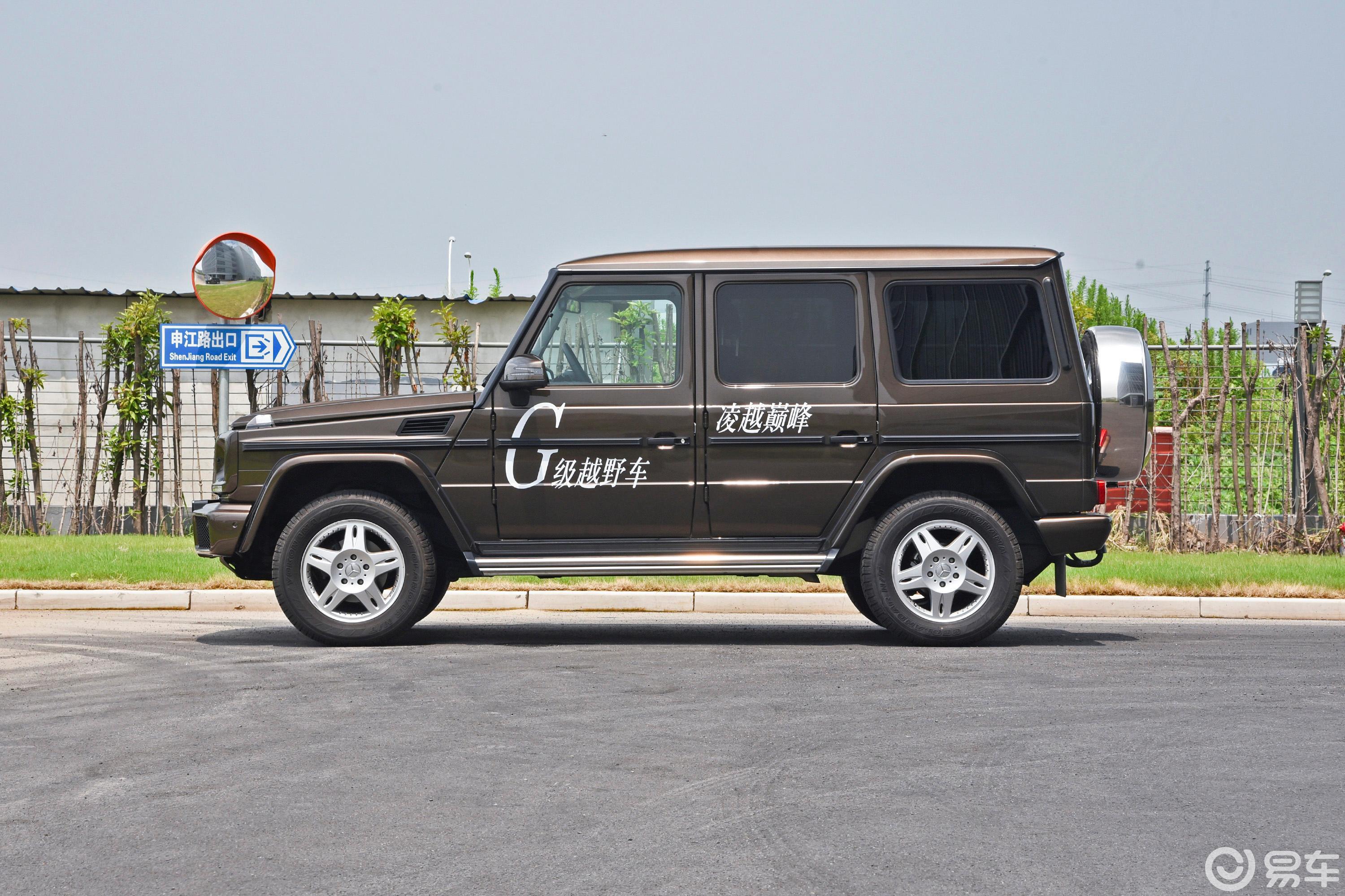 【奔驰g级2017款g 350 d正侧车头向左水平汽车图片-汽车图片大全】