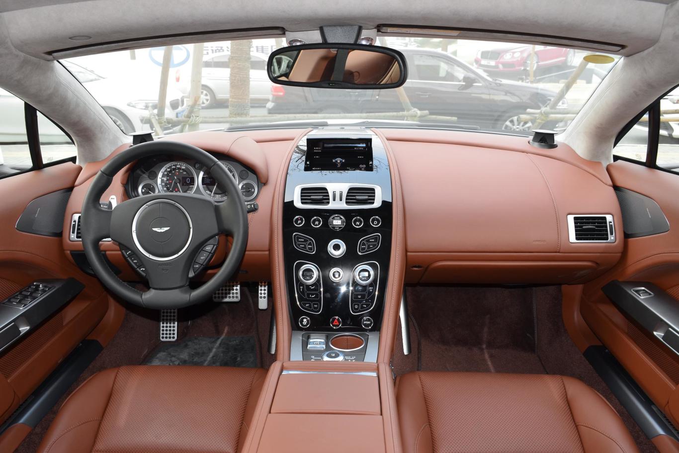 rapides 6.0l内饰全景正拍