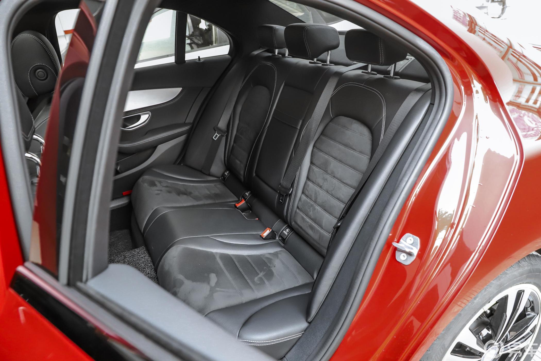 【奔驰c级2017款改款 c 200 运动版后排座椅汽车图片-汽车图片大全】