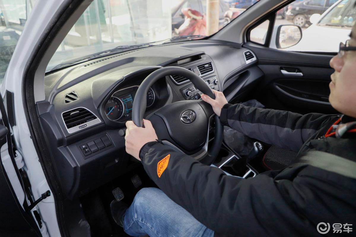 【英致7272016款1.5l 标准版内饰汽车图片-汽车图片大全】-易车