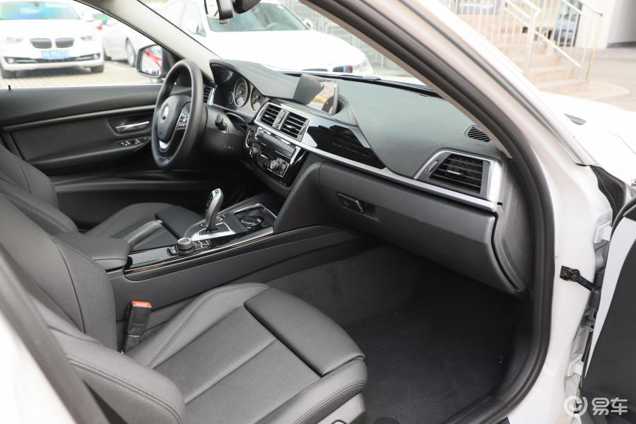 【宝马3系2018款318li内饰全景副驾驶员方向汽车图片-汽车图片大全】