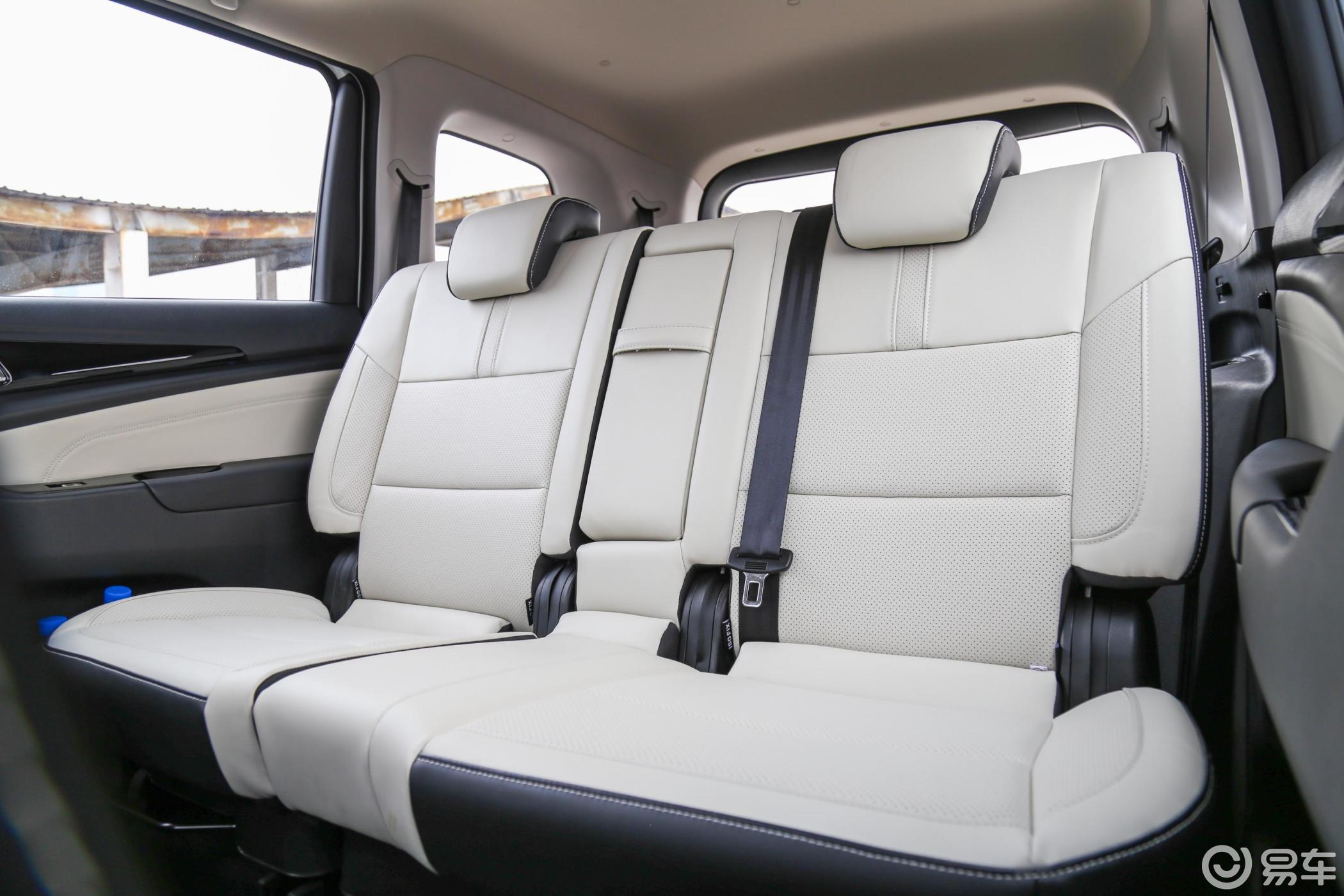 【长安欧尚a6002018款1.