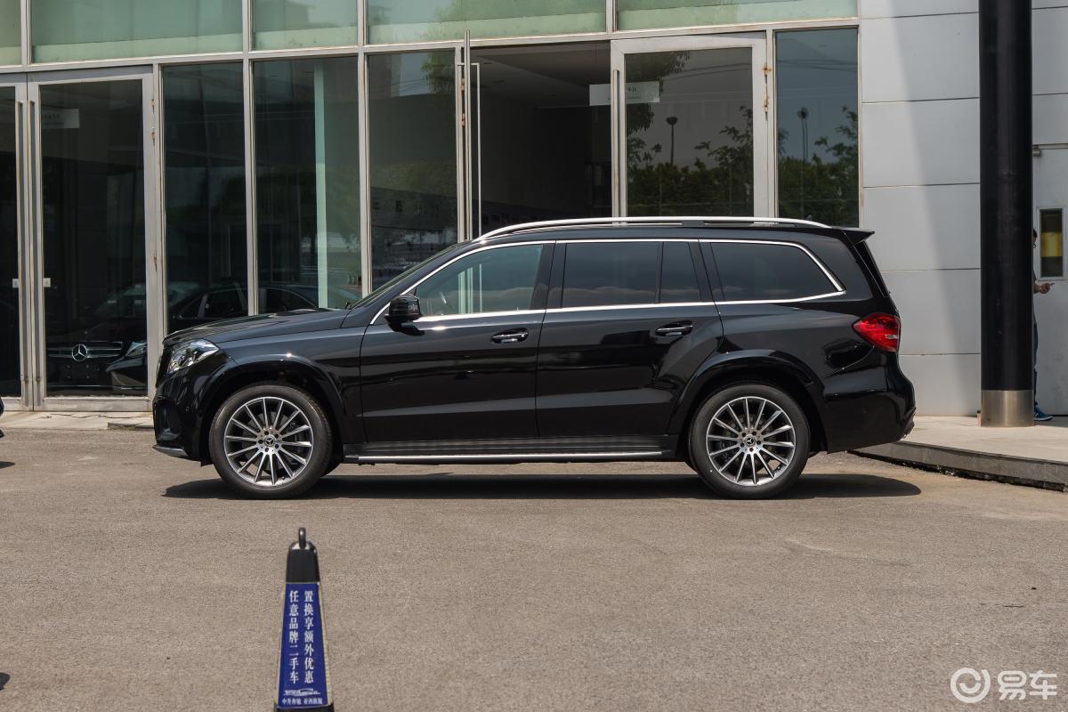【奔驰gls2018款gls 500 4matic正侧车头向左水平汽车图片-汽车图片
