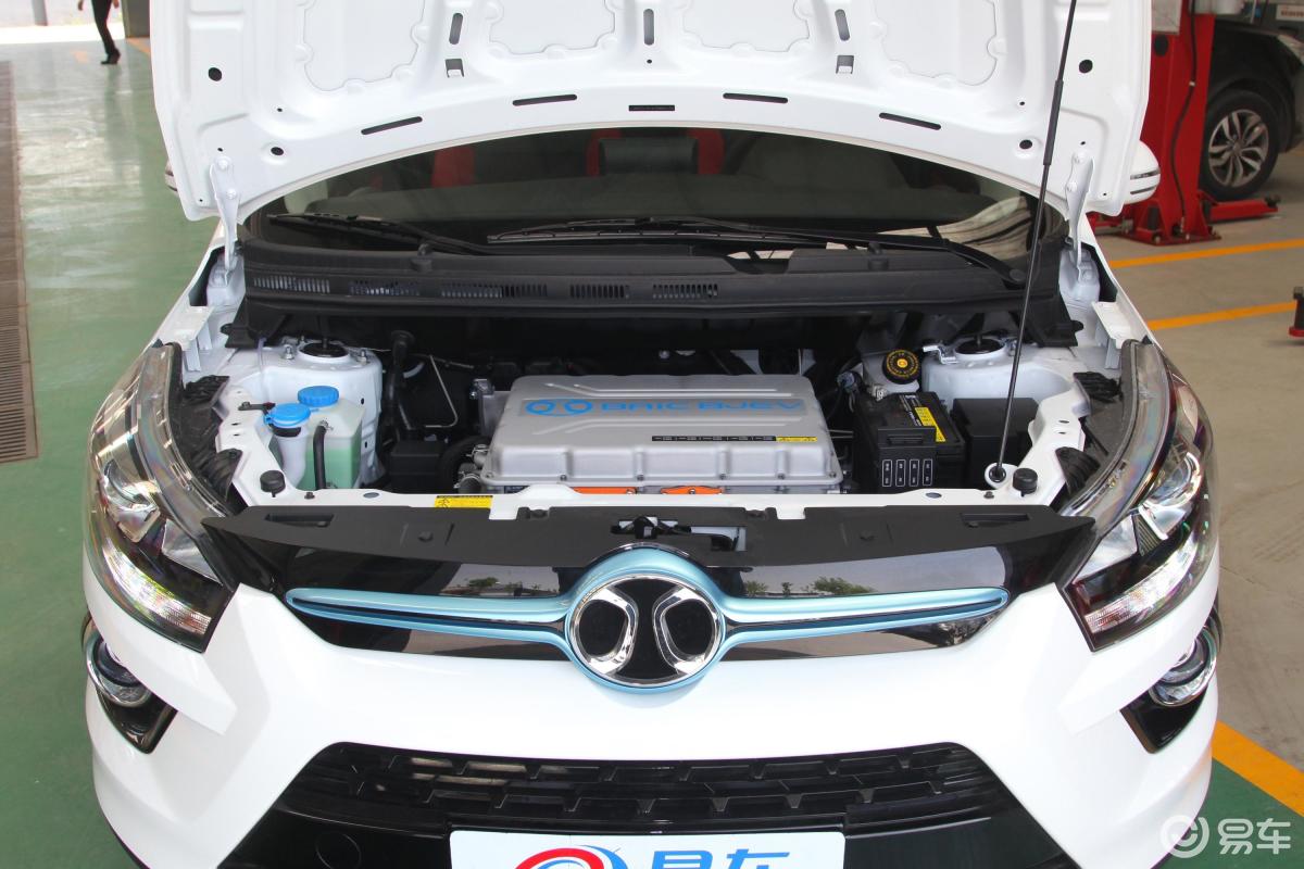 【北汽新能源ex2018款ex360 新尚版发动机舱整体汽车图片-汽车图片