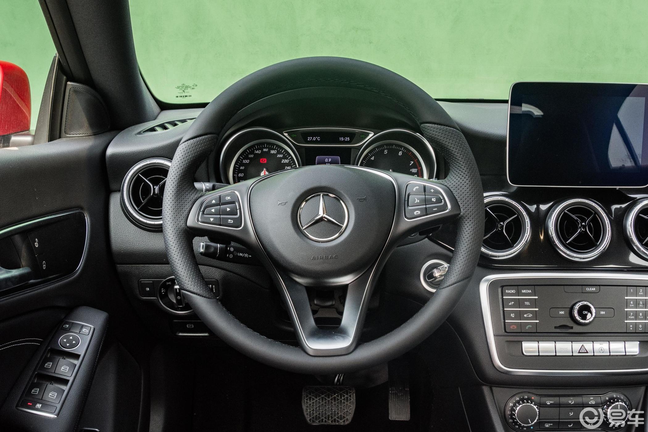 【奔驰cla级2018款cla 180方向盘汽车图片-汽车图片大全】-易车