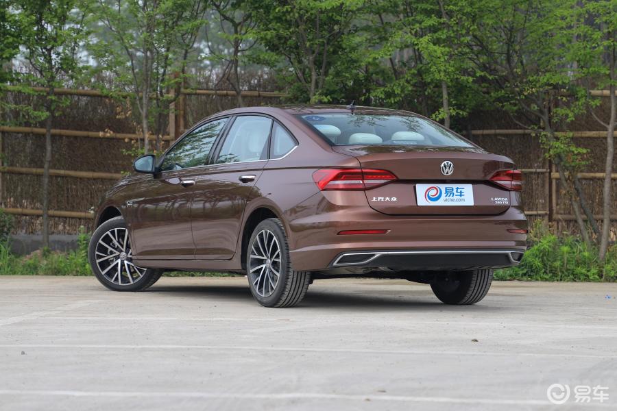 【朗逸2018款280tsi 双离合 豪华版侧后45度车头向左水平汽车图片