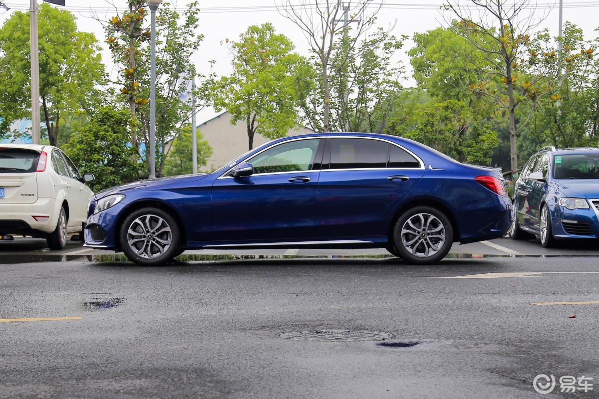 北京奔驰  奔驰c级  2018款  2022款  2021款  2020款  2019款  2018