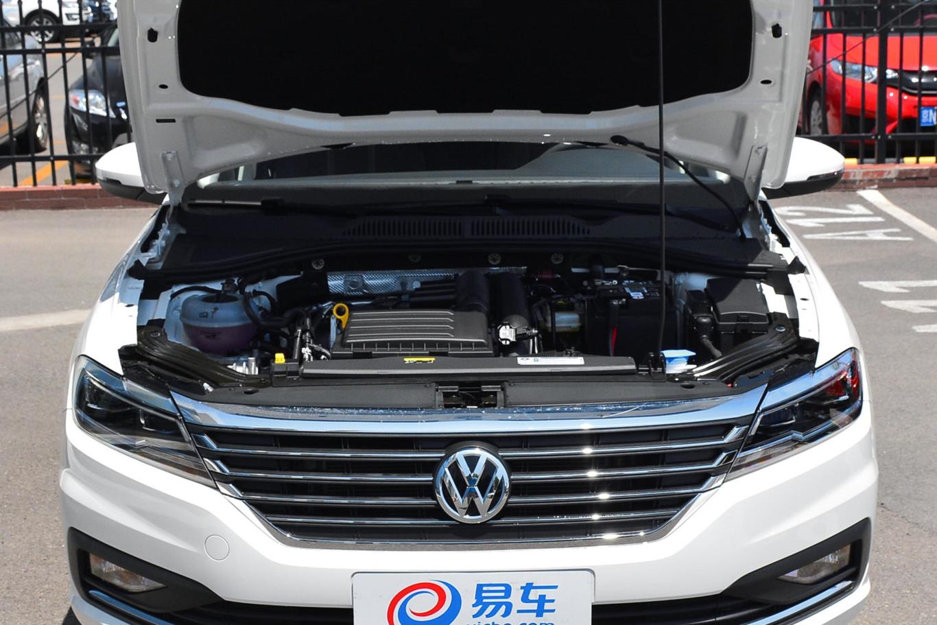 朗逸280tsi 双离合 舒适版 国v发动机舱整体