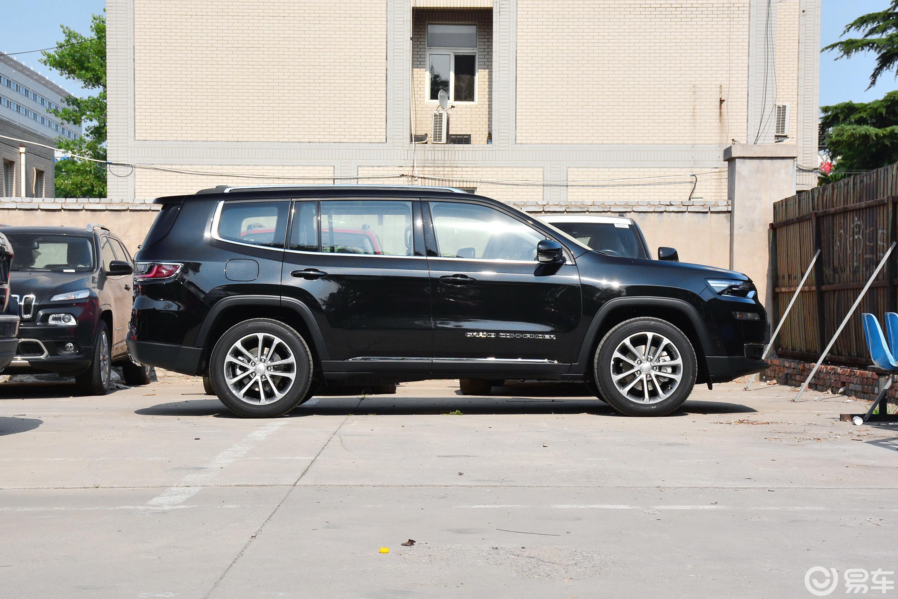 2.0t 四驱 尊享导航版 国v