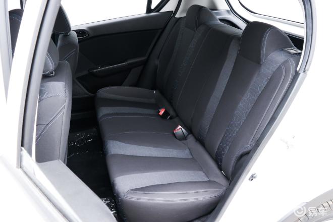 设计感强做工精致宝骏310售价338万起