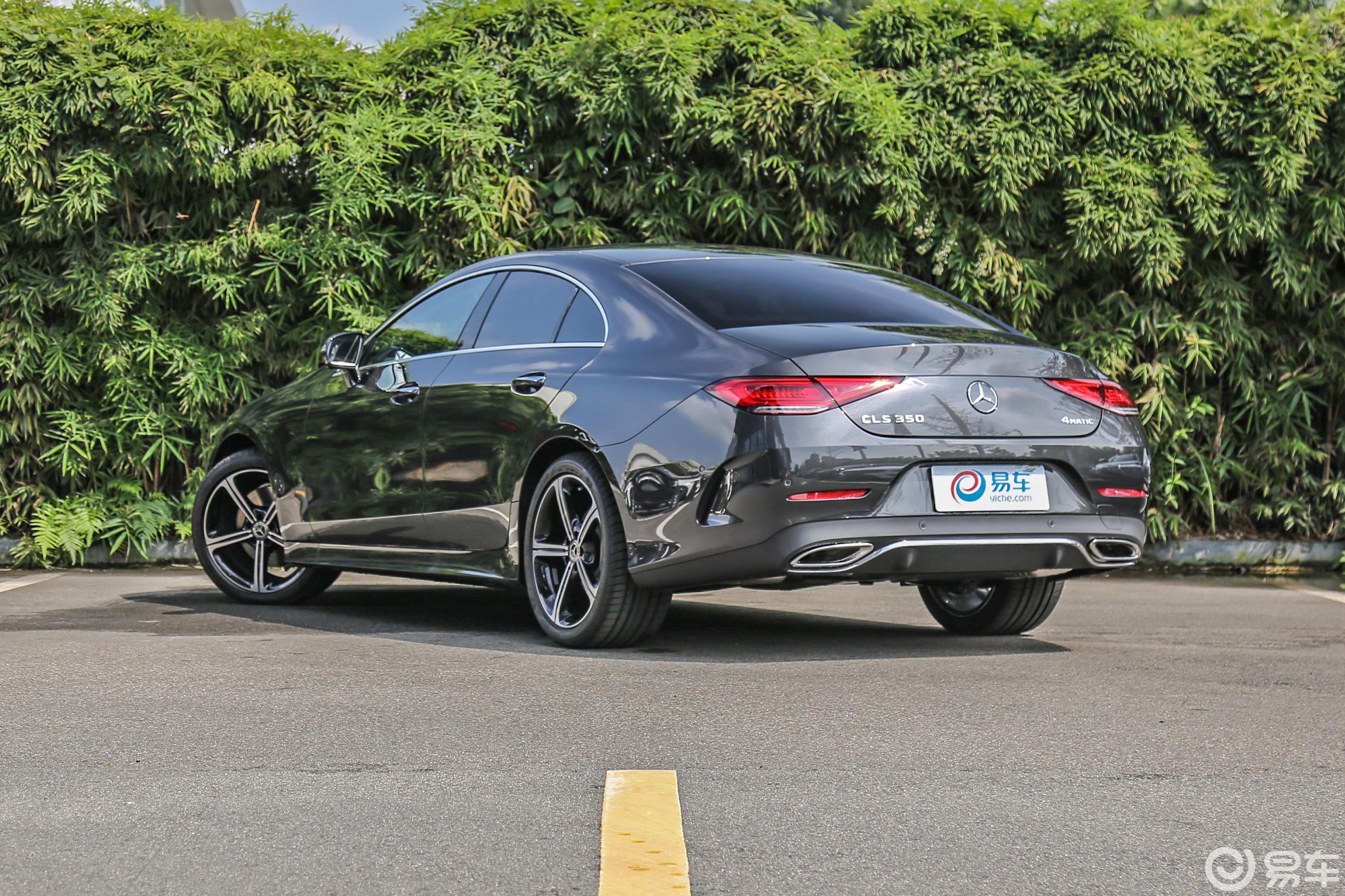 【奔驰cls级2018款cls 350 4matic 先型特别版侧后45度车头向左水平