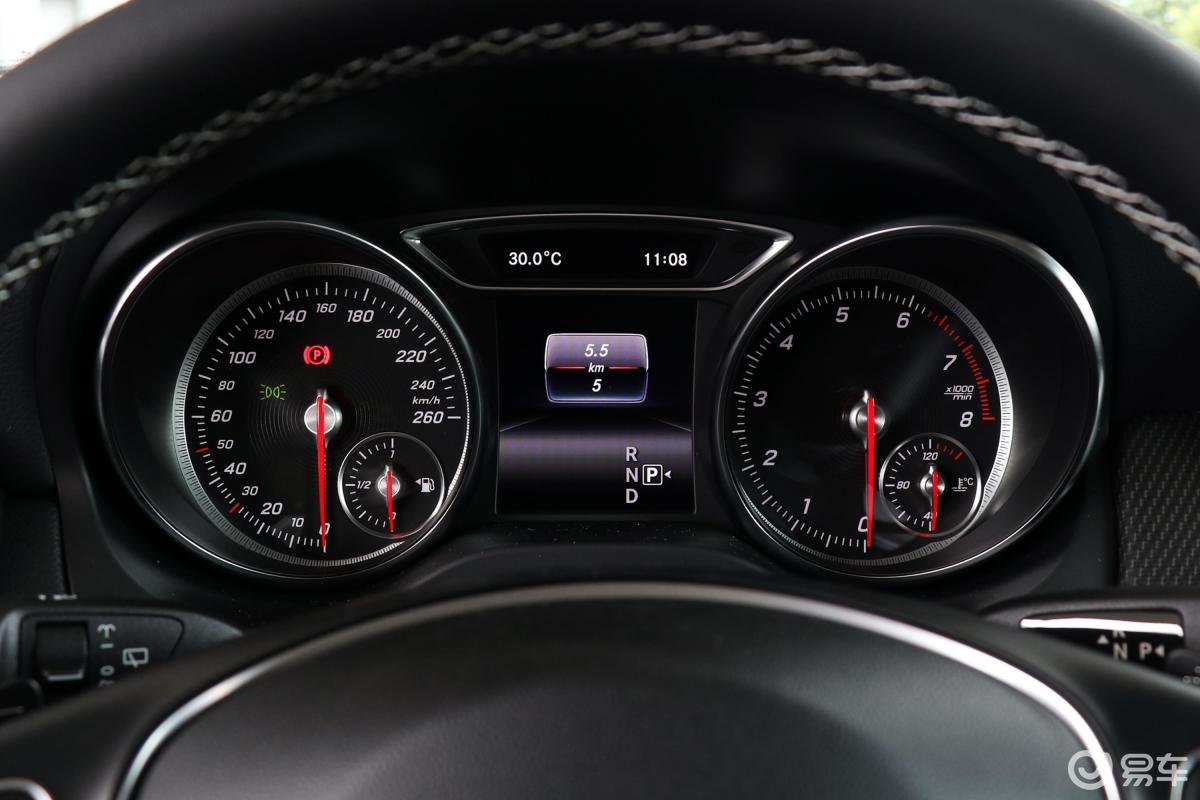 【奔驰gla2018款gla 200 时尚版仪表盘汽车图片-汽车图片大全】-易车