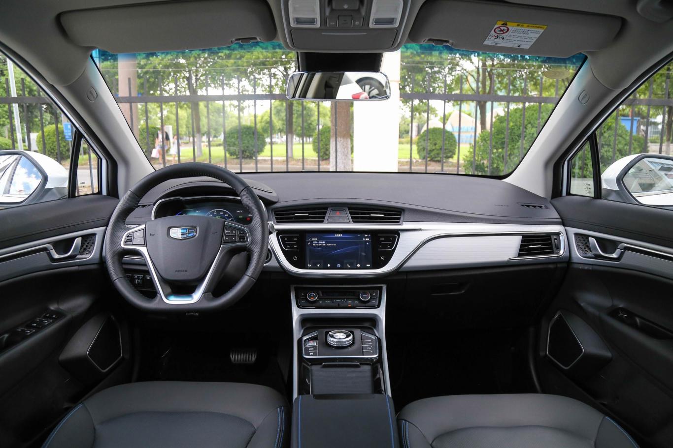 帝豪gse尊尚版内饰全景正拍