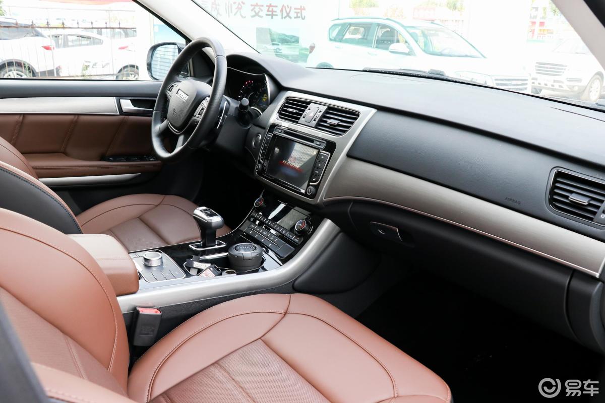 0t 手自一体 两驱 悦享版 汽油内饰全景副驾驶员方向汽车图片-汽车