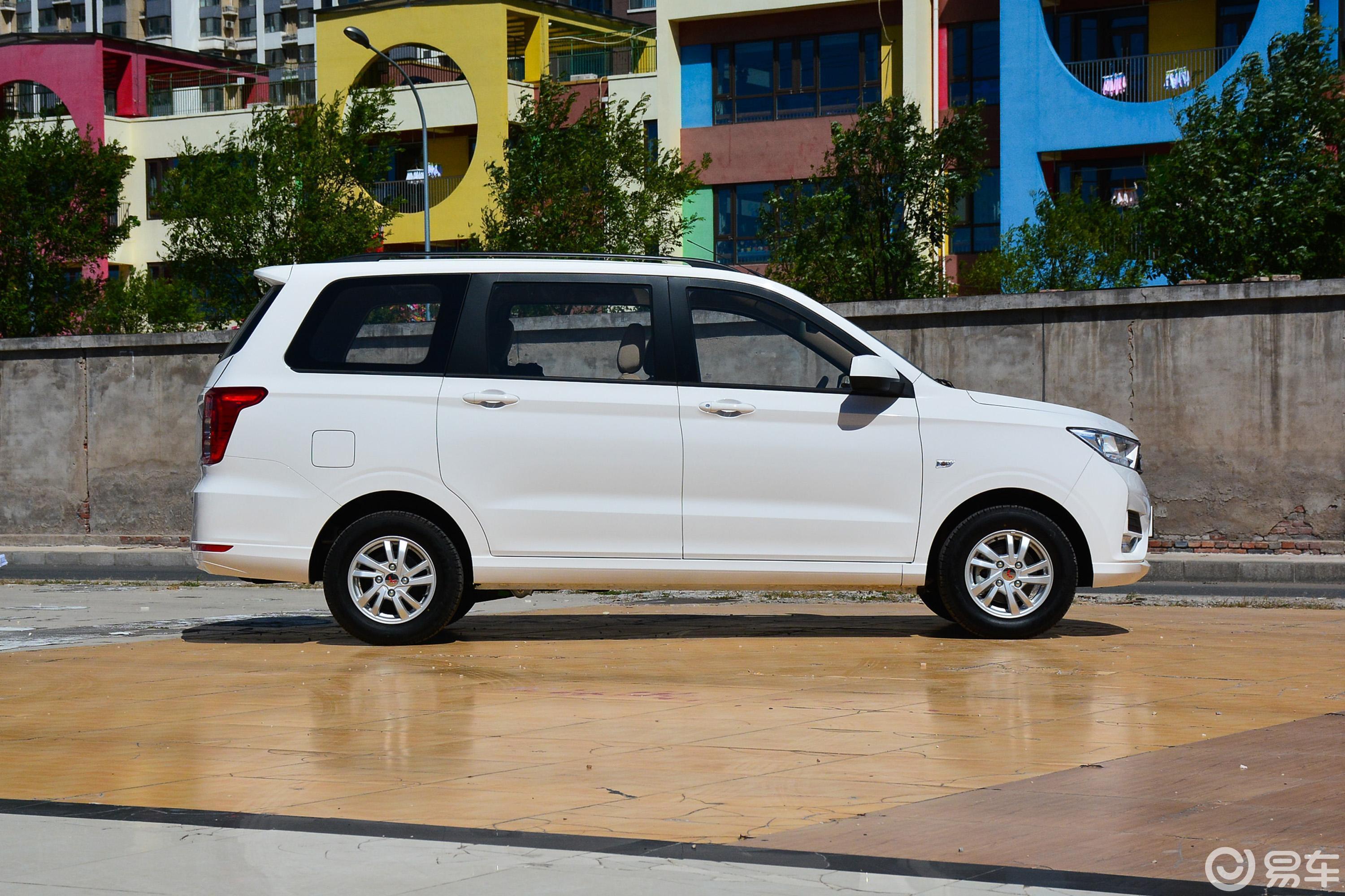 1.5l 手动 舒适型 国v