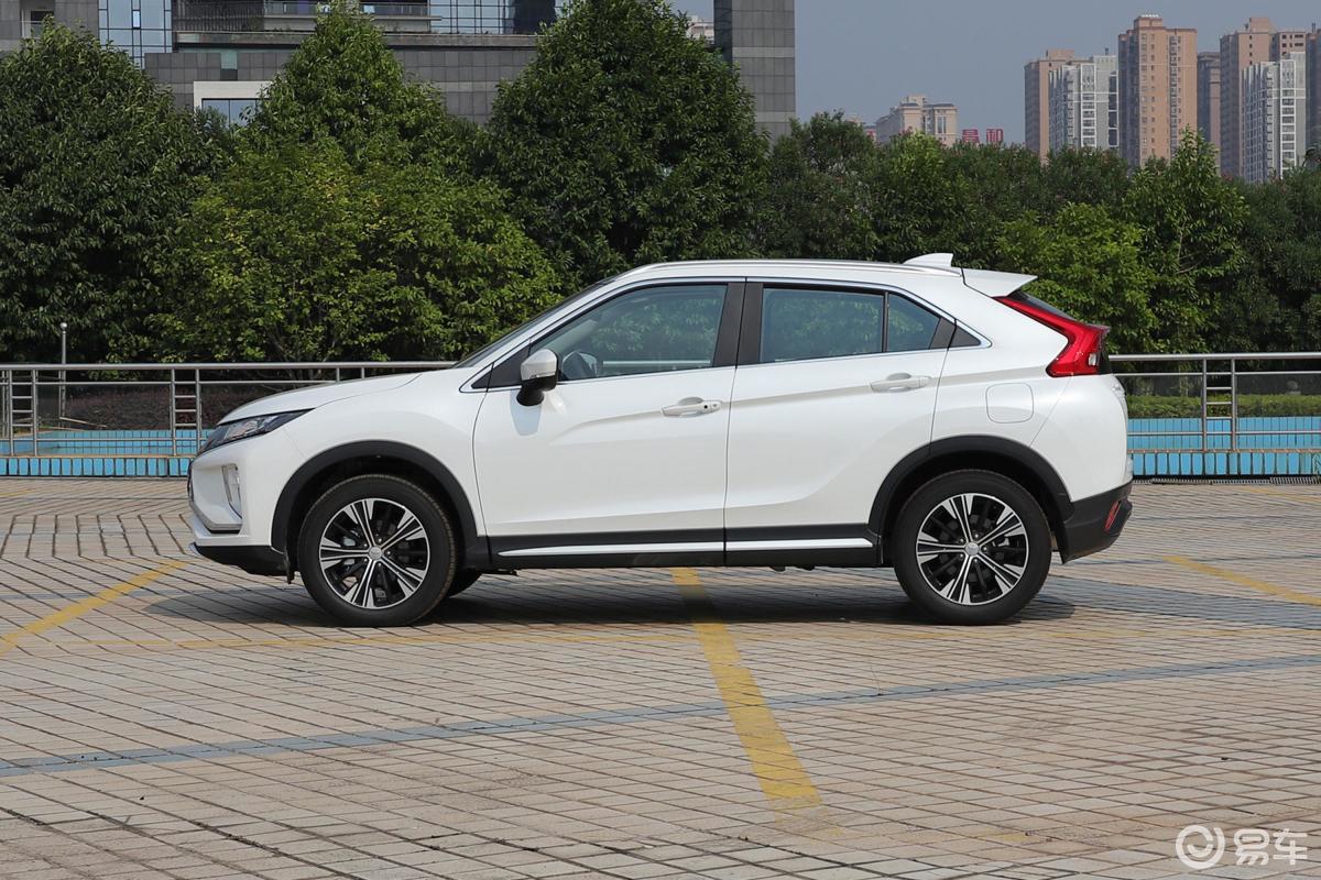 广汽三菱  奕歌 2018款 2018款  1.5t cvt 四驱 真我版 1.