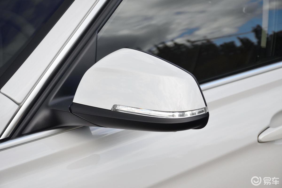 【宝马3系2019款320li xdrive时尚版主驾驶后视镜背面汽车图片-汽车