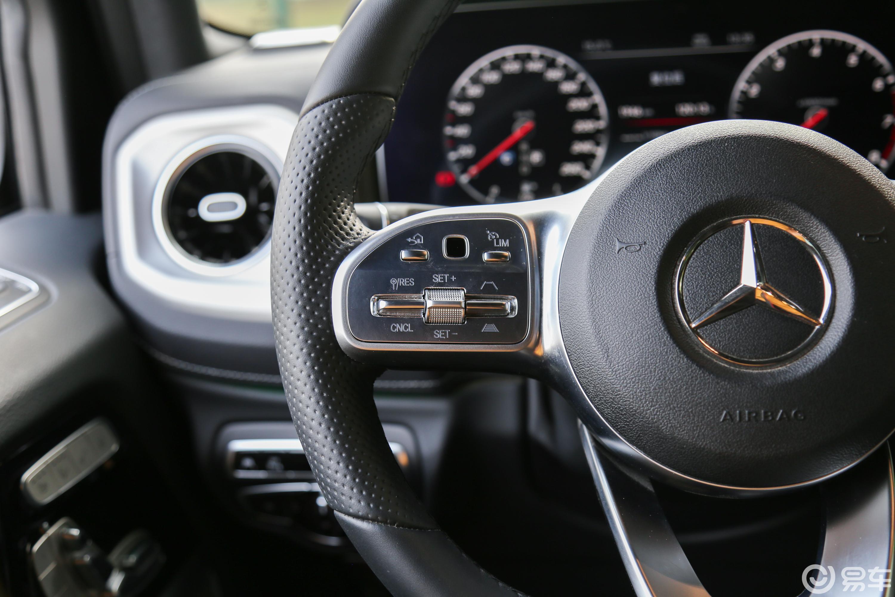 【奔驰g级2019款g 500内饰汽车图片-汽车图片大全】-易车