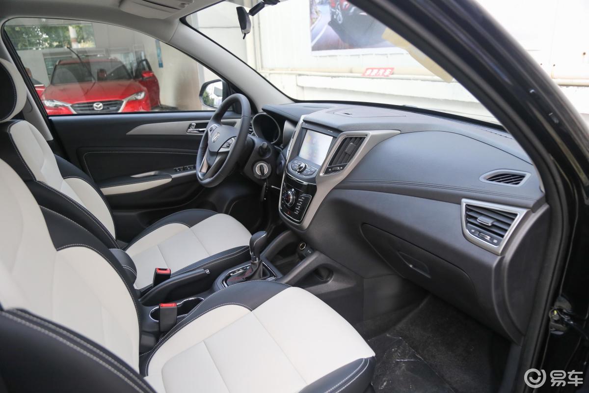 【长安cs352017款1.