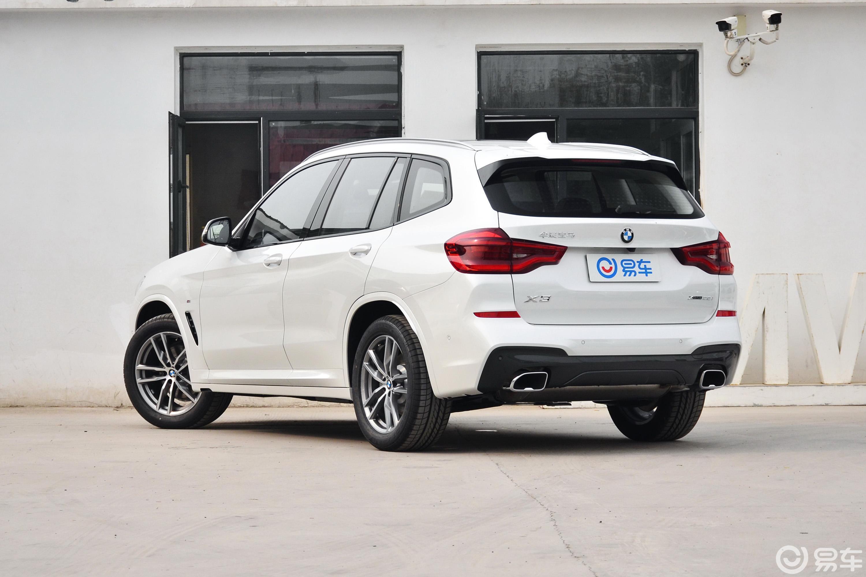 【宝马x32018款xdrive 28i m运动套装 国v侧后45度车头向左水平汽车