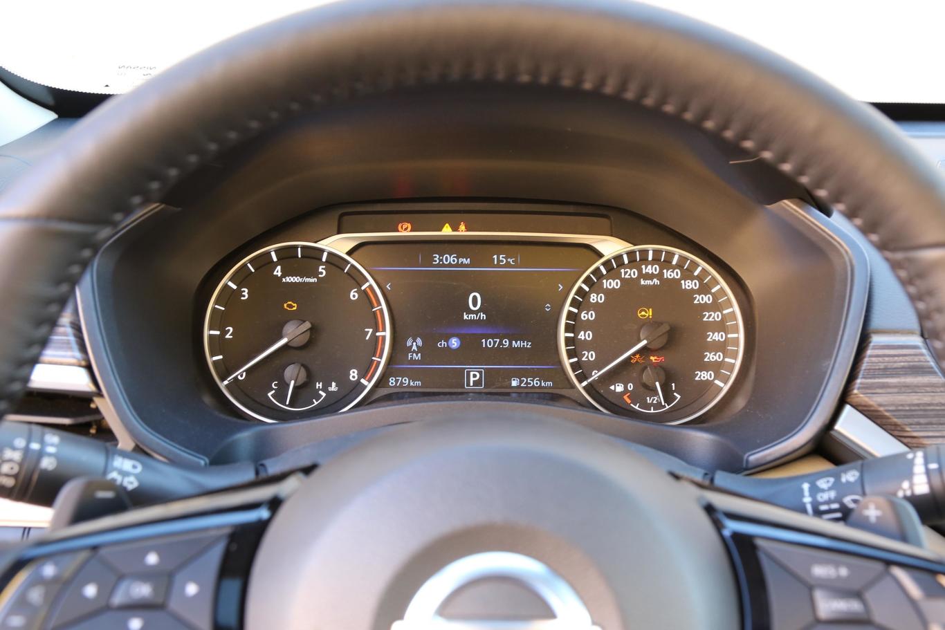 天籁2.0t xv ad1 智尊领航版仪表盘