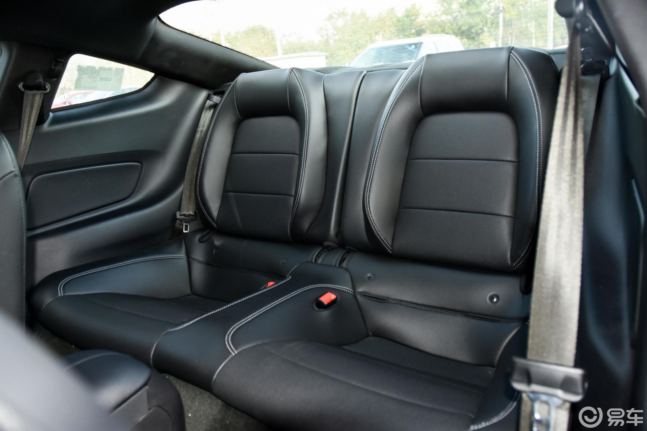 【mustang2018款2.3l 标准版后排座椅汽车图片-汽车图片大全】-易车