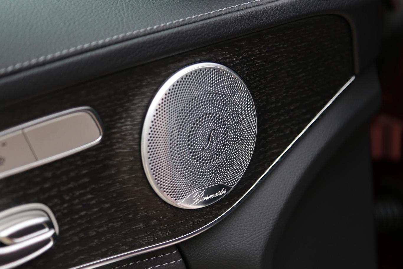 奔驰c级c 260 l音响和品牌