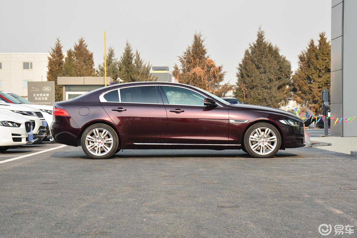 0t 200ps 尊享版 国v正侧车头向右水平汽车图片-汽车图片大全】-易车