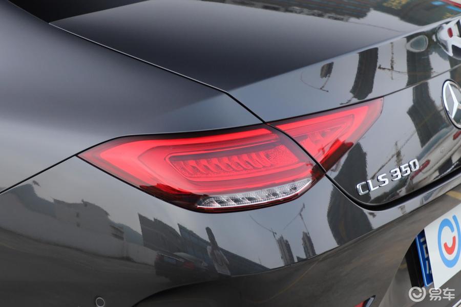 【奔驰cls级2018款cls 350 4matic尾灯侧45度俯拍汽车图片-汽车图片