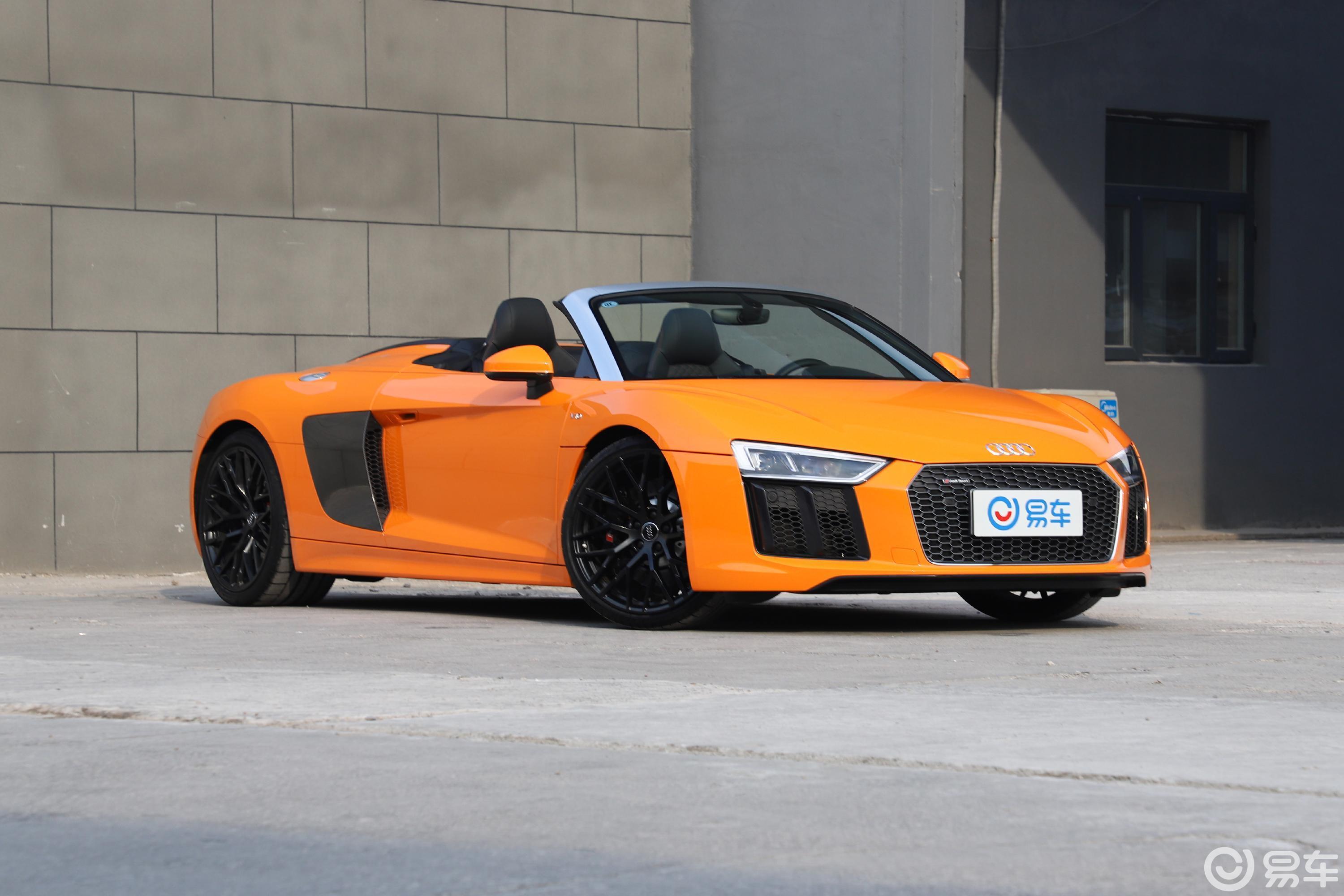 【奥迪r82017款v10 spyder侧前45度车头向右水平汽车图片-汽车图片
