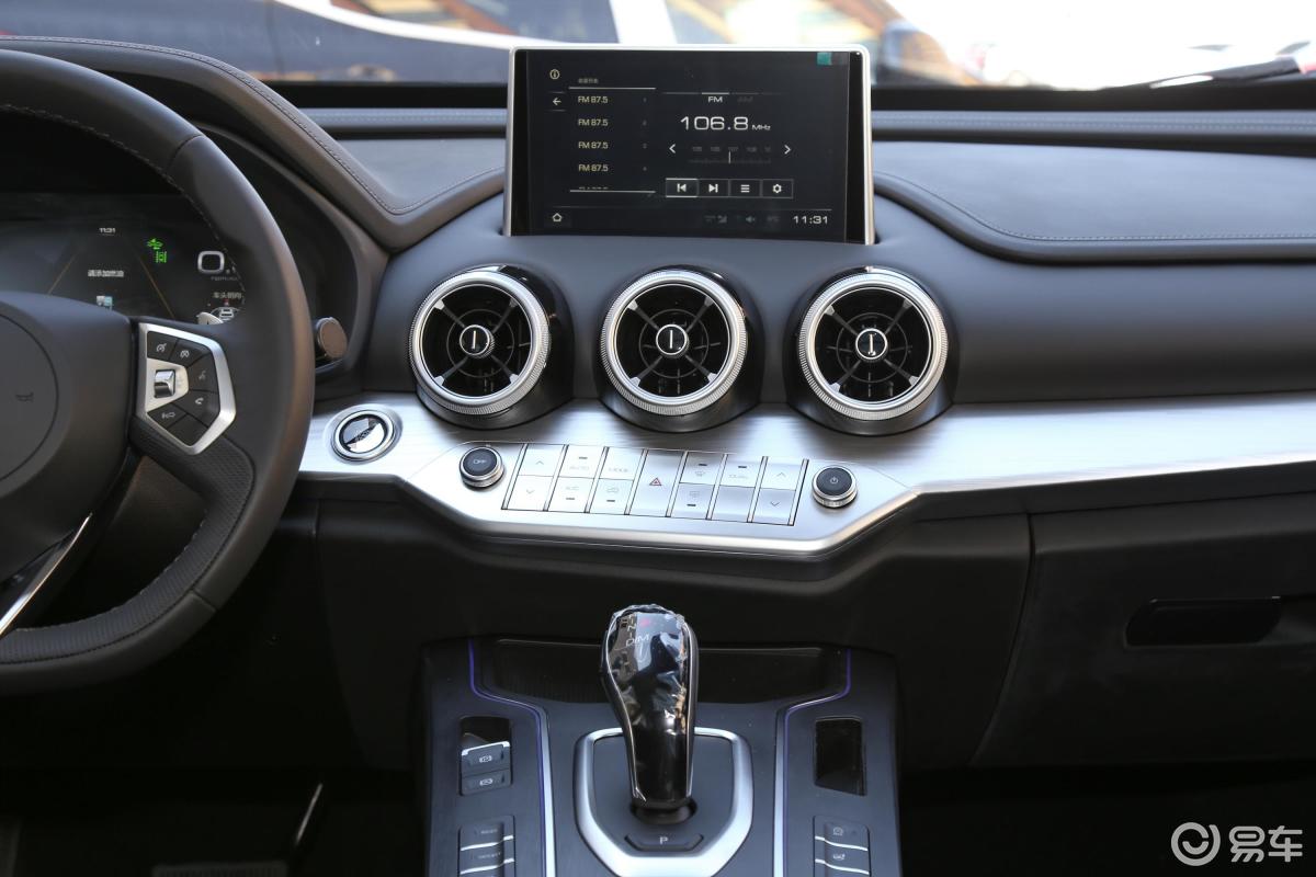 0t 豪华版 国v中控台整体汽车图片-汽车图片大全】-易车
