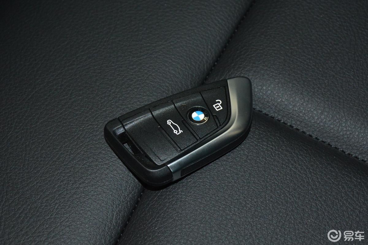 【宝马2系旅行车2018款218i 领先版钥匙正面汽车图片-汽车图片大全】