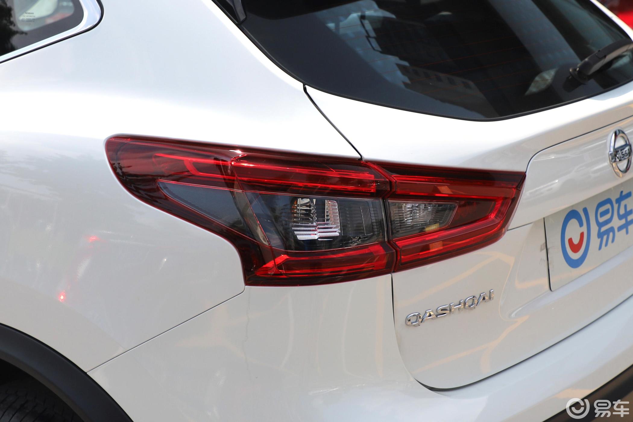 0l cvt 智享版尾灯侧45度俯拍汽车图片-汽车图片大全】-易车