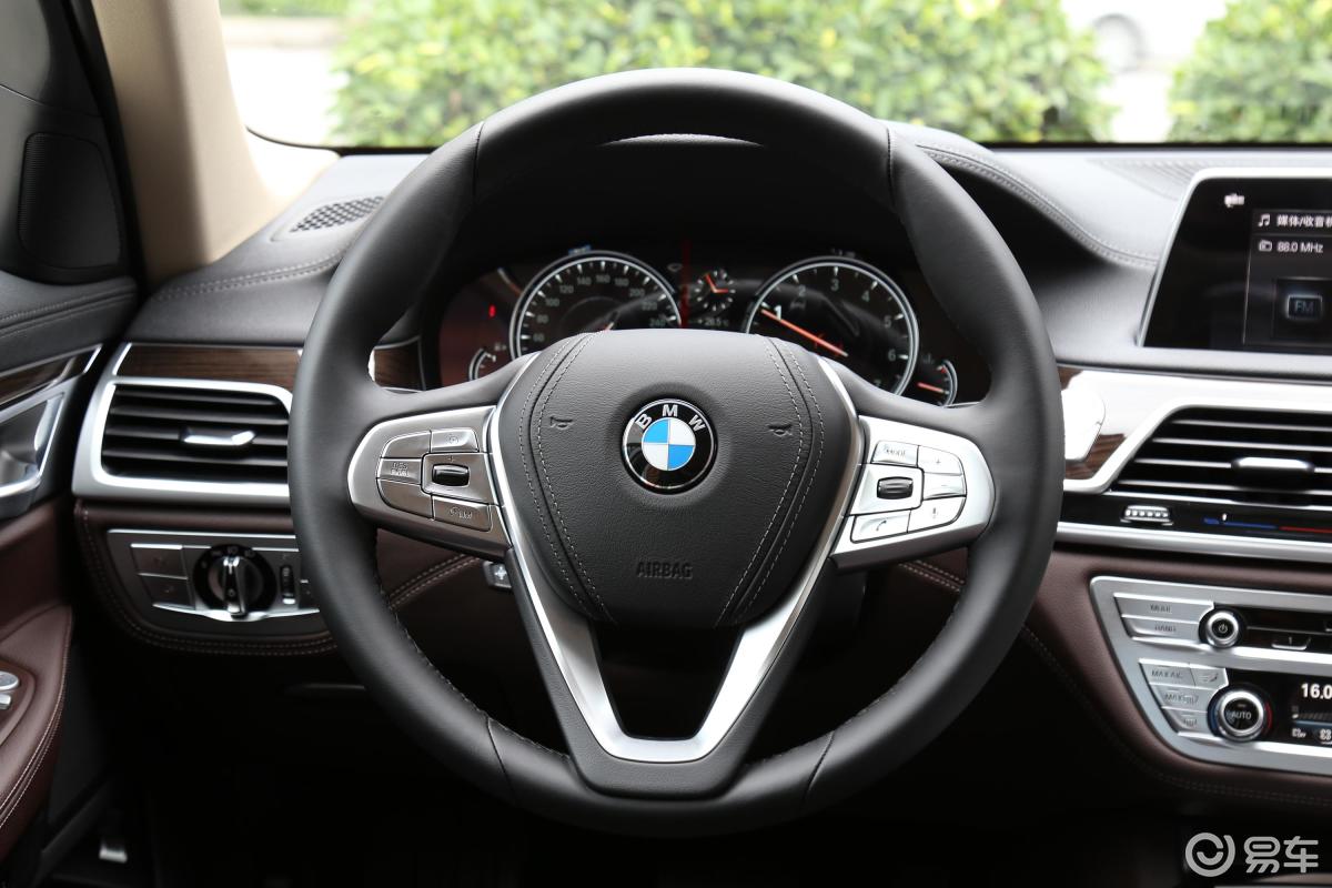 【宝马7系2018款730li 领先版 卓越套装方向盘汽车图片-汽车图片大全